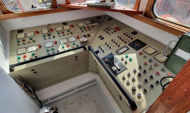 Jack_up_Barge__-_Fully_under_class__17123_1054x500
