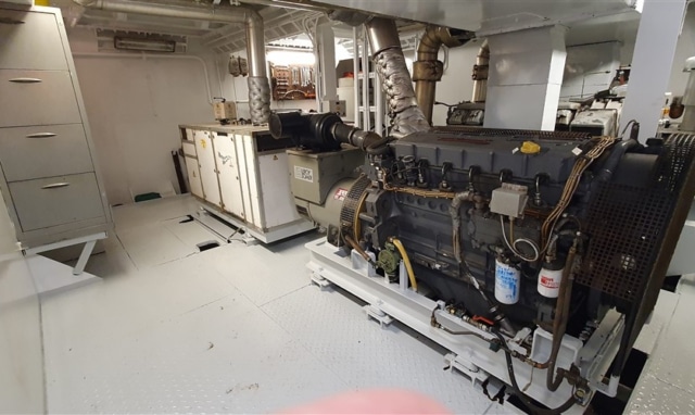 Jack_up_Barge__-_Fully_under_class__17124_1054x500
